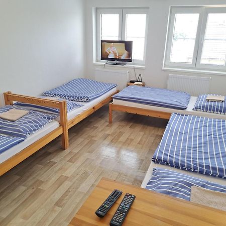 Apartman Plasy ภายนอก รูปภาพ